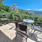 Lucas Apartamento Himare