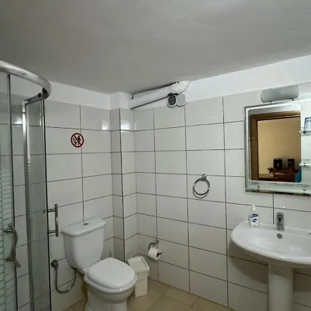 Lucas Apartamento Himare