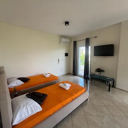 Lucas Apartmán *