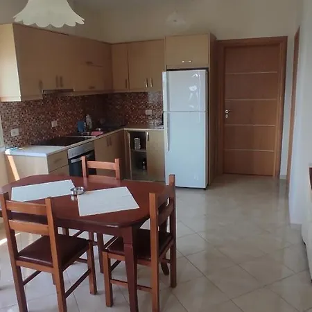 Lucas Apartment *